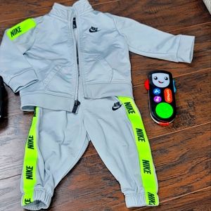 Nike baby boy suit. 6M  62-68 cm.